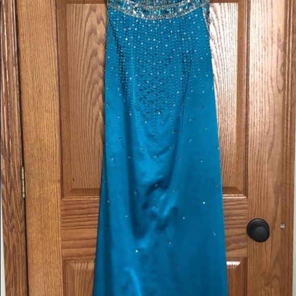 Riva designs beaded turquoise formal dress - Picture 7 of 8
